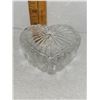 Image 1 : HEART SHAPED LIDDED RING HODLER