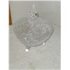 Image 10 : LIDDED & FOOTED CRYSTAL CANDY DISH