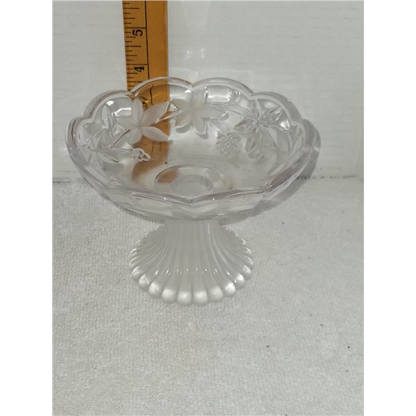 PEDESTAL ETCHED GLASS CANDY DISH