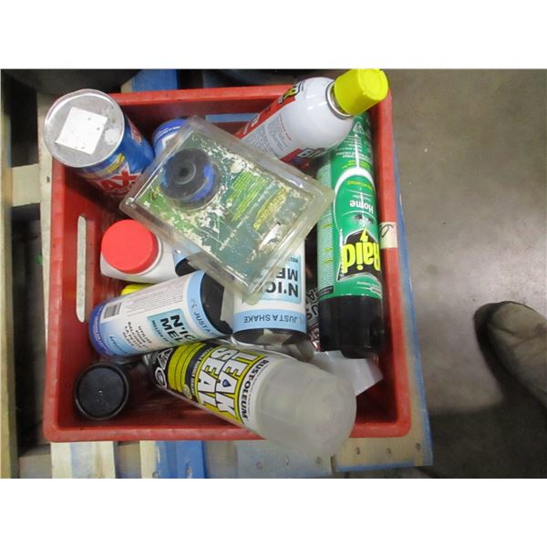 TOTE C/W ASSORTED GARDEN ACCESSORIES