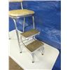 Image 2 : Kitchen stool with foldout steps