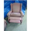 Image 5 : Set of 2 wing back recliner chairs need to be reupholster