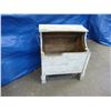 Image 1 : Vintage wood storage box