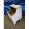 Image 4 : Vintage wood storage box