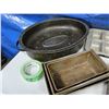 Image 2 : Roaster , muffin tins, bread pans etc