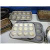 Image 3 : Roaster , muffin tins, bread pans etc