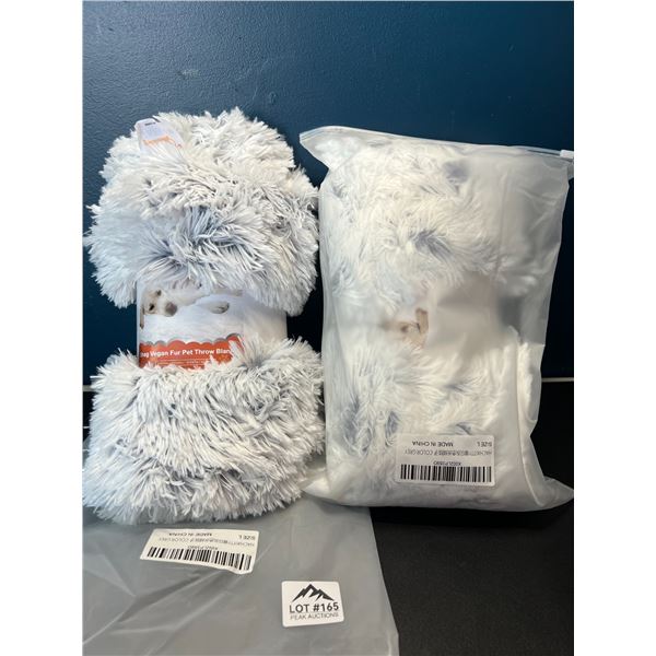 Lot of 2 Shaggy/Soft Fuzzy Pet Throw Blankets - Size L - 40 x 47 inch