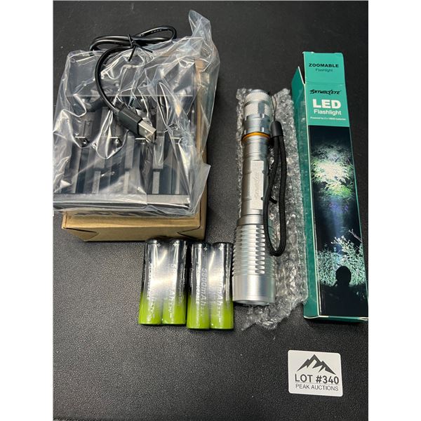 Lot of 1 LED Zoomable Flashlight w/ Rechrgeable Batteries & Battery Charger