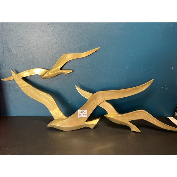 Lot of 1 Metal Bird Decoration Wall Piece