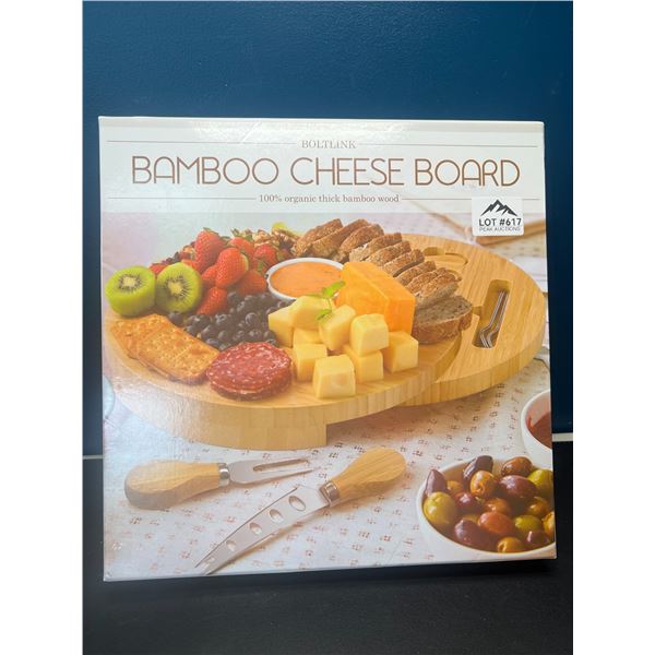 Lot of 1 Bamboo Cheese/Charcuterie Servng Board
