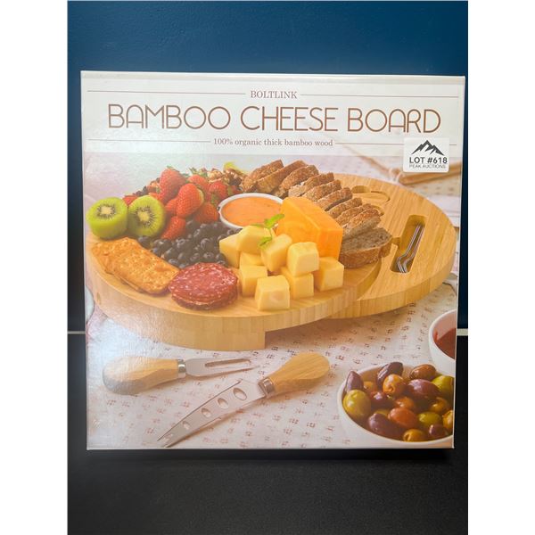 Lot of 1 Bamboo Cheese/Charcuterie Servng Board