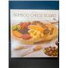 Image 1 : Lot of 1 Bamboo Cheese/Charcuterie Servng Board