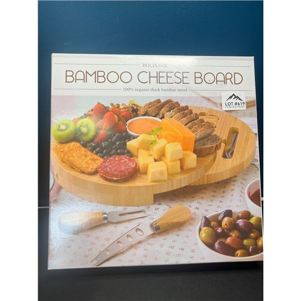 Lot of 1 Bamboo Cheese/Charcuterie Servng Board
