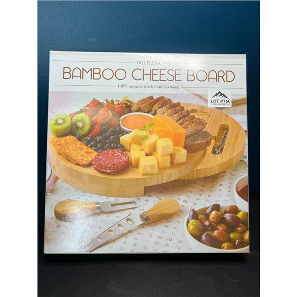 Lot of 1 Bamboo Cheese/Charcuterie Servng Board