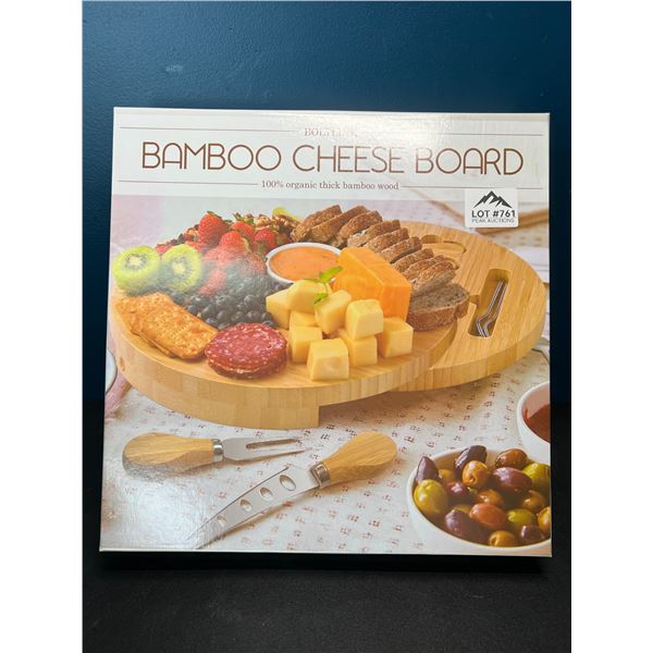 Lot of 1 Bamboo Cheese/Charcuterie Servng Board