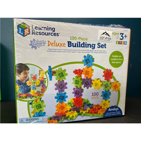 Lot of 1 Deluxe Building Toy Set - 100pcs