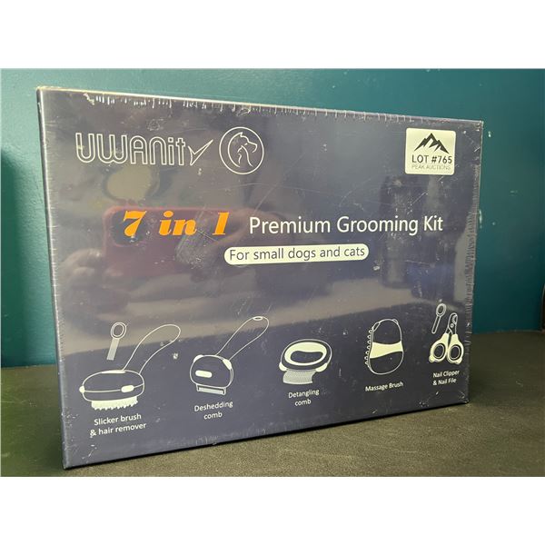 Lot of 1 7-in-1 Premium Pet Grooming Kit - For cats/dogs