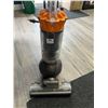 Image 2 : Lot of 1 Dyson Upright Vacuum - Used