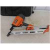 Image 4 : Rigid Air Powered Clip Head Framing Nailer with Soft Case Tool Bag
