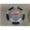 Image 2 : 4 GMC Truck Hubcaps - 1967-72 ????
