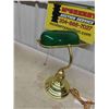Image 5 : Desk Lamp with Green Glass Shade - Glass in Good Condition + Lamp Works Well