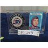 Image 1 : Bobby Hull Autographed Card + Puck