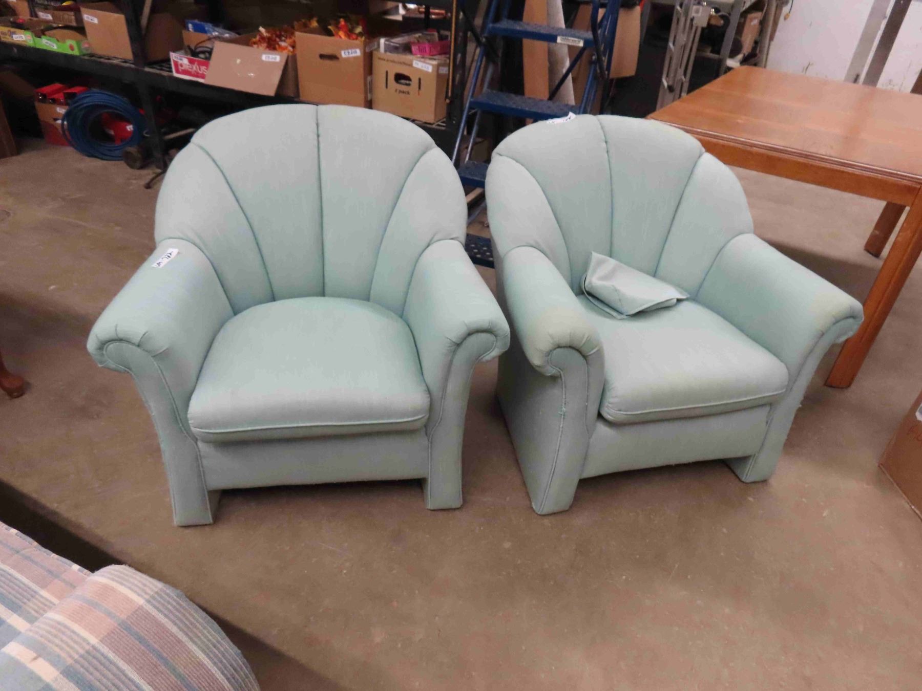 2 Matching Living Room Chairs