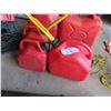 Image 2 : 5 Gas Cans
