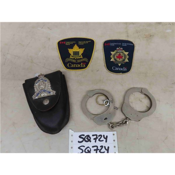 Handcuffs with Key + Pouch & 2 Customs Patches