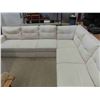 Image 2 : Very Nice Cloth Microsuede 2 Pc Sectional 90" x 112" 