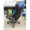 Image 2 : Executive Office Chair - Black Vinyl , Swivels