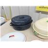 Image 4 : 3 Enamel Roasters + Extra Lid