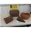 Image 1 : 4 Vintage First Nations Willow Baskets - Largest 10" x 11" x 18" 