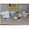 Image 1 : 5 Enamel Pots - 4 with Lids - All White + Black