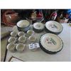 Image 1 : 37 Christmas Place Setting Dishes