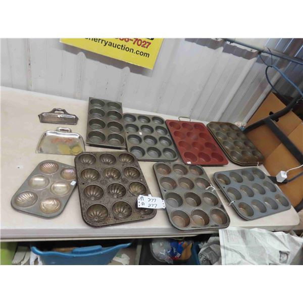 Baking Pans- Vintage + Modern & Crumb Pan