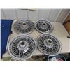 Image 1 : Set of 4 Spoked GMC Hubcaps 15" 