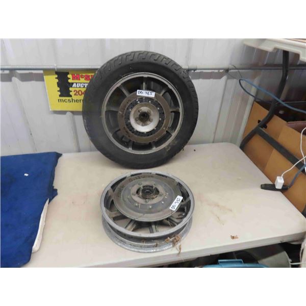 2 Rims, Hub, 1 Tire MT 90B16 Off Honda Goldwing