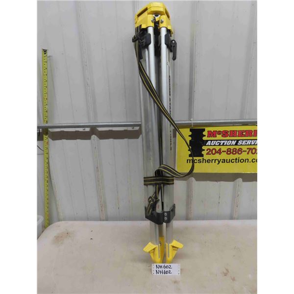 Stanley Alumimum Tripod 39" Tall