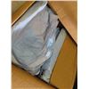 Image 5 : Kimberly Clark Protective Cover Wear: 25 Medium Blue Coveralls, 12 Medium Grey Coveralls