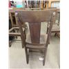 Image 5 : 3 Quarter Cut Oak Chairs - Good Bones - Need TLC