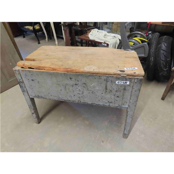 Pine Pantry Box 1830's From Ontario Original Paint - Pegged Construction with Lid 