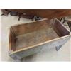 Image 4 : Pine Pantry Box 1830's From Ontario Original Paint - Pegged Construction with Lid 