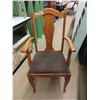 Image 1 : Quarter Cut Oak Arm Chair with Cushioned Seat