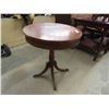 Image 3 : Duncan Fyfe Style Pedestal Round Table - Good Quality, Solid - Needs Top Redone -
