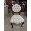 Image 1 : Fancy Rose Carved Upholstered Sitting Chair
