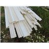 Image 5 : 2 Pallets of Vinyl Siding - Mostly White, Some Light Green - up to 12' Lengths