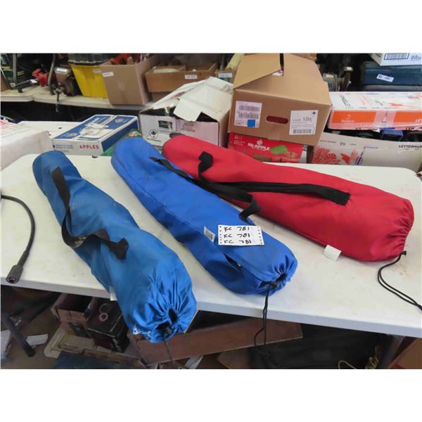 3 Folding Lawn Chairs with Cases