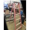 Image 1 : Wooden 6' Step Ladder