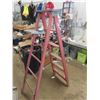 Image 2 : Wooden 6' Step Ladder